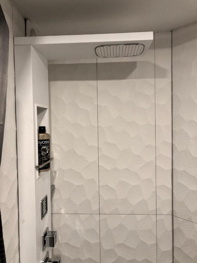 Corvin Ruinpub Designed Apartment Budapest Eksteriør billede